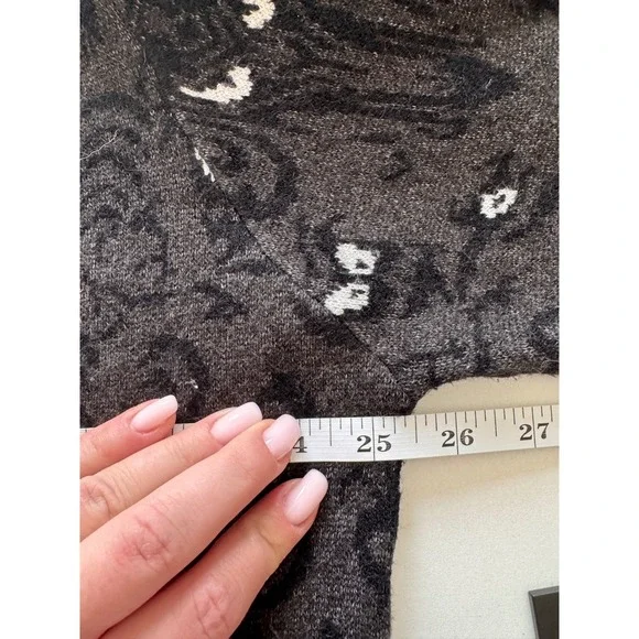 Cakeworthy‎ x Disney Haunted Mansion Cardigan Gray Spooky Eyes Knit Sweater Sz L - Picture 6 of 9